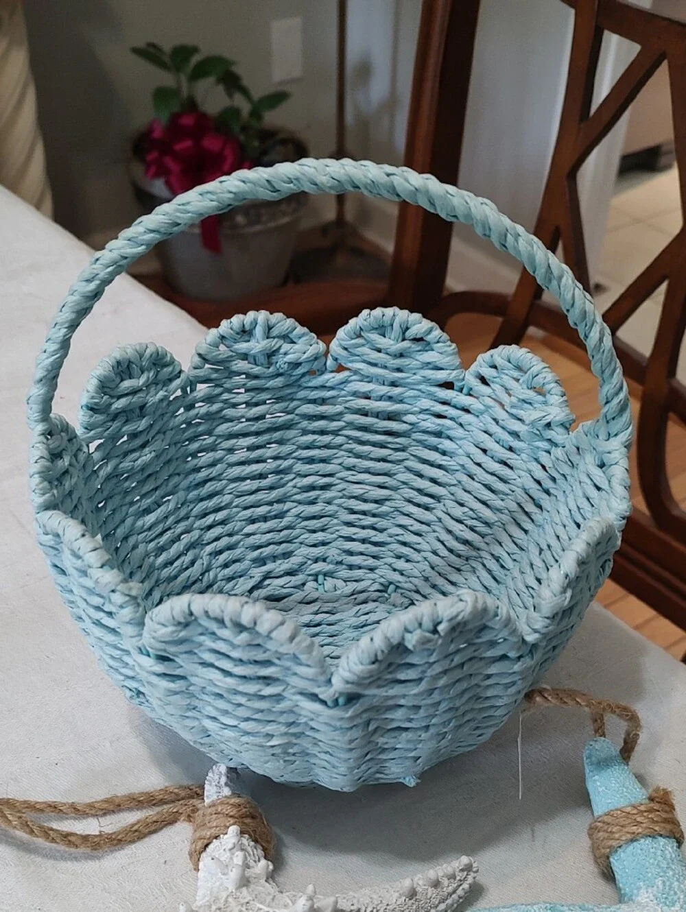 Coastal Woven Basket with Handle - Light Blue And Two Starfish